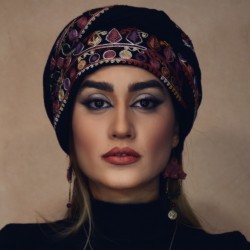  نسترن گلی زاده 