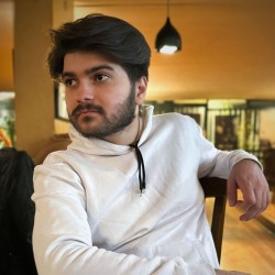  علیرضا زرینچه 