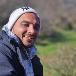  علی حفیظ 